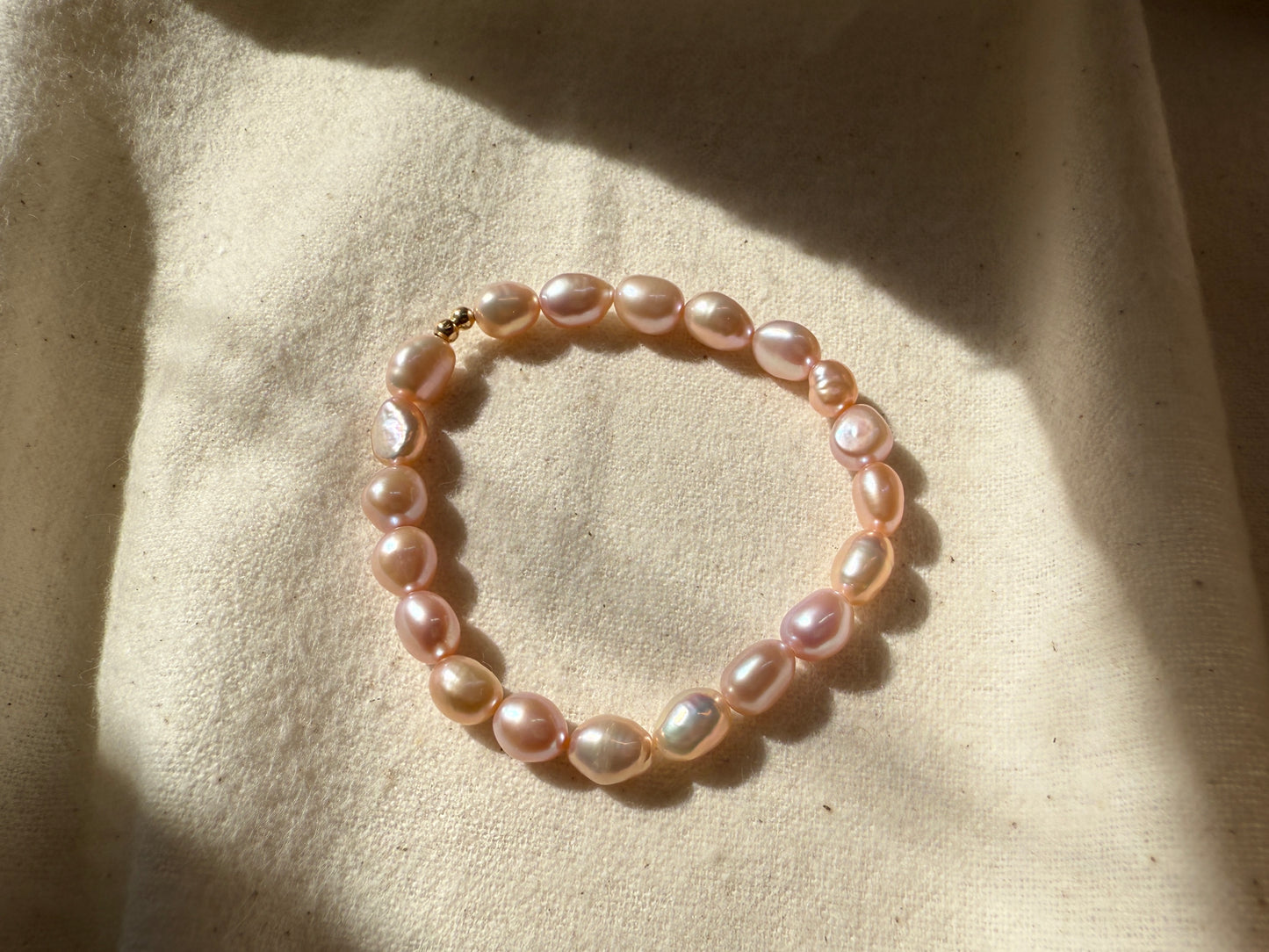 Stretch Pearl Bracelet