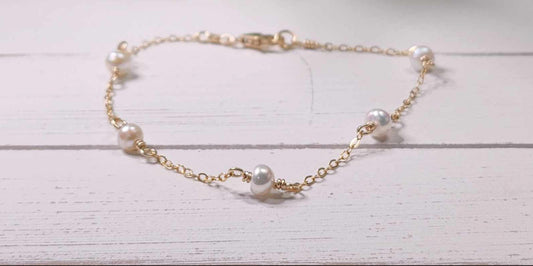 Eliza Pearl Bracelet