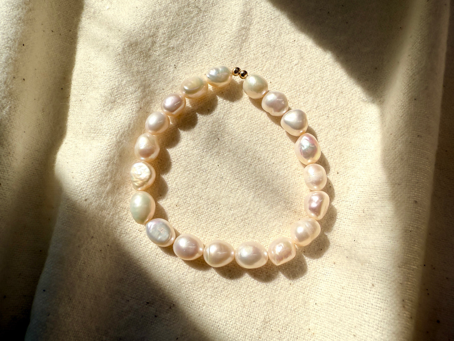 Stretch Pearl Bracelet