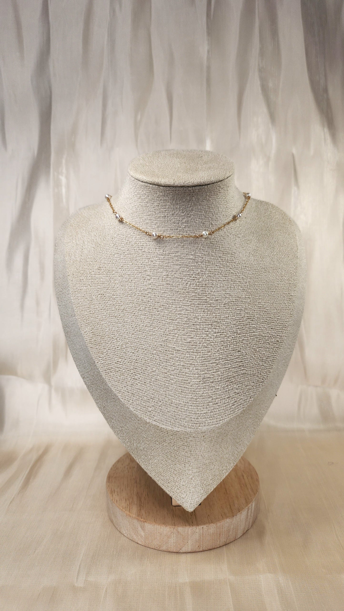 Eliza Pearl Choker Necklace