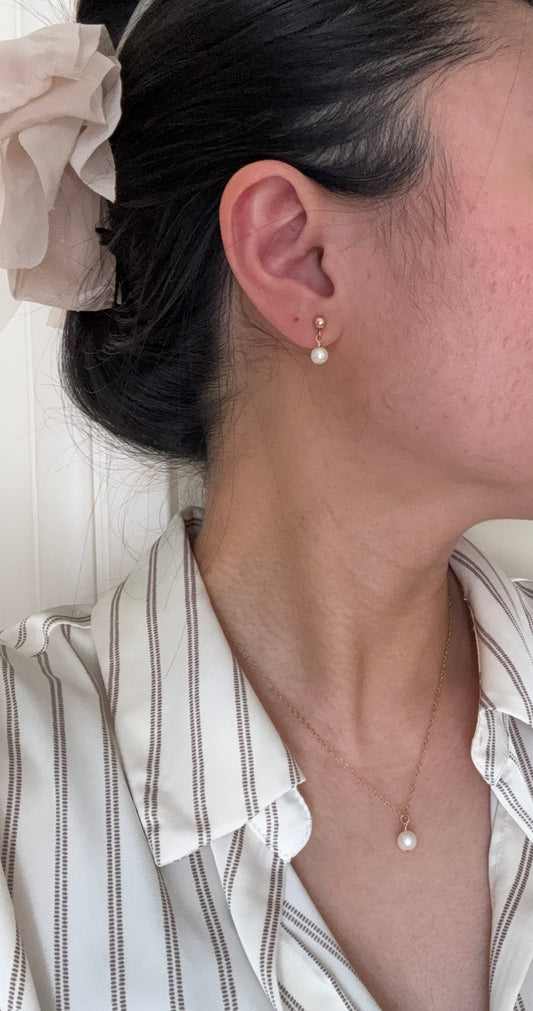 Eliza Pearl Drop Earrings