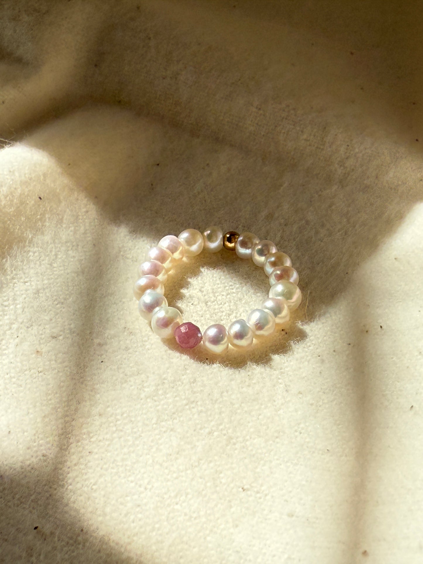 Stretch Pearl Rings